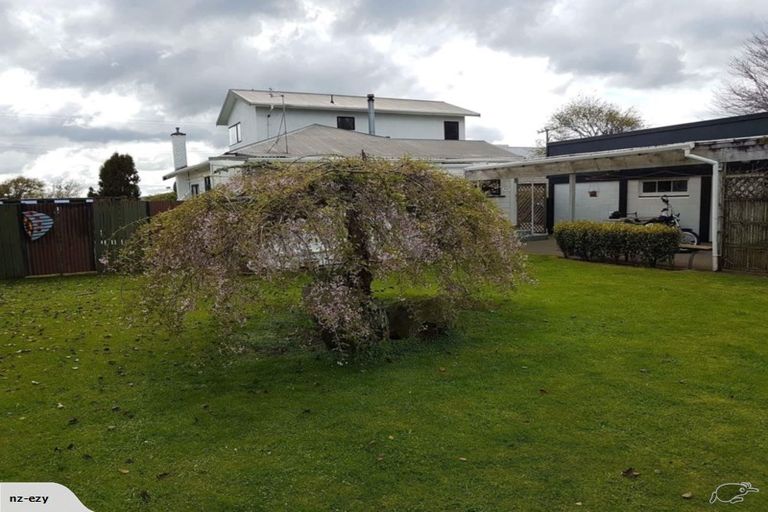 Photo of property in 295 Glover Road, Hawera, 4675