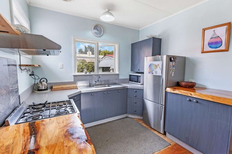 Photo of property in 2 Hodge Place, Aramoho, Whanganui, 4500