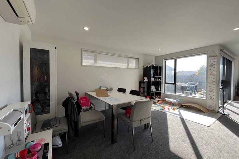 Photo of property in 11 Tangy Loch Lane, Broomfield, Christchurch, 8042