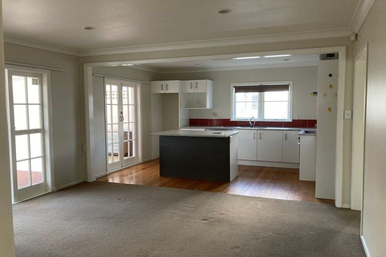 Photo of property in 23a Great South Road, Manurewa, Auckland, 2102