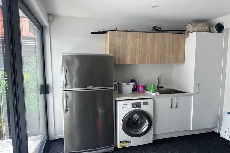 Photo of property in 17 Kinloch Street, St Albans, Christchurch, 8014