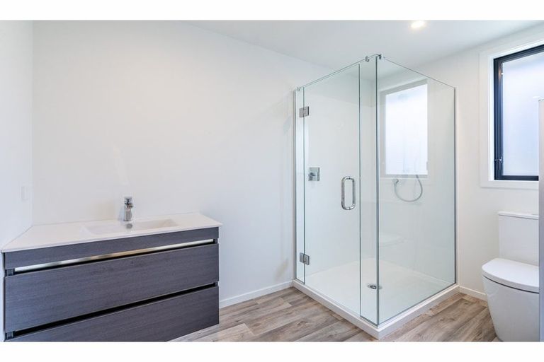 Photo of property in 2c Craig Place, Bridge Hill, Alexandra, 9320