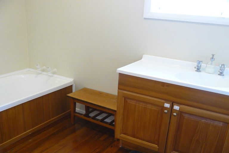 Photo of property in 42 Tui Glen Road, Atawhai, Nelson, 7010