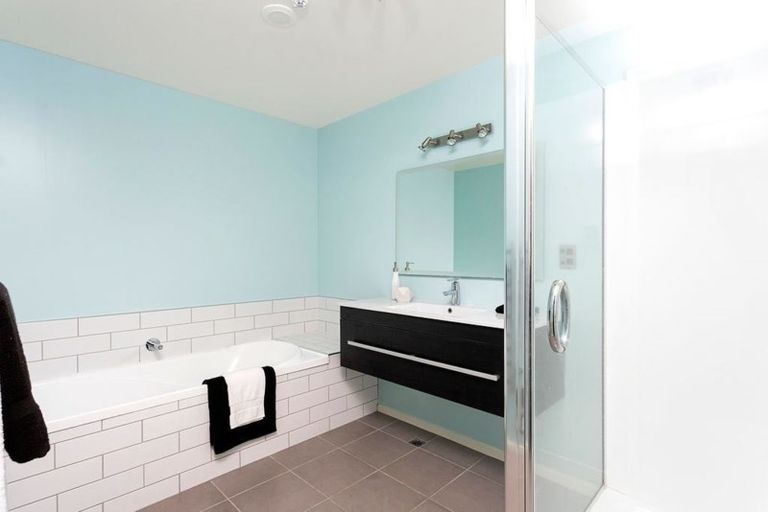 Photo of property in 15/20 Hutcheson Street, Sydenham, Christchurch, 8023