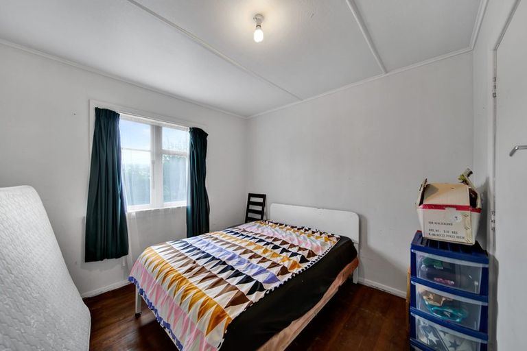 Photo of property in 16 Grey Street, Hawera, 4610