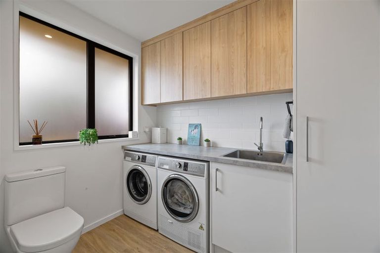 Photo of property in 443 Mairehau Road, Parklands, Christchurch, 8083