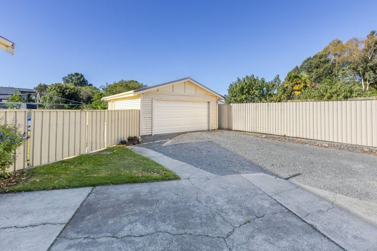 Photo of property in 245 State Highway 2, Clive, 4102