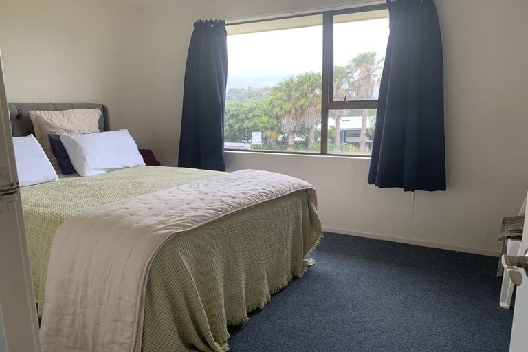 Photo of property in 1/20 Delshaw Avenue, Stanmore Bay, Whangaparaoa, 0932