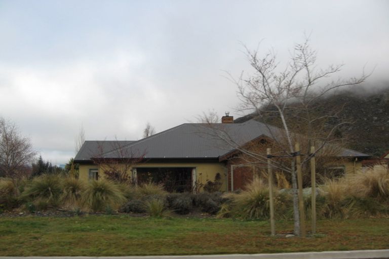 Photo of property in 58 Elm Tree Avenue, Frankton, Queenstown, 9300