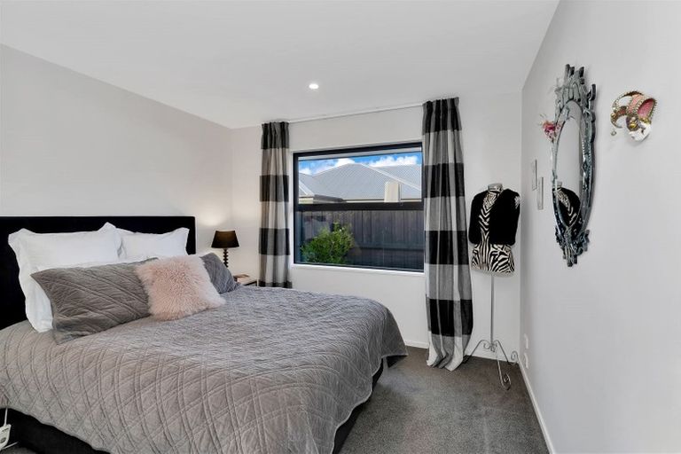 Photo of property in 36 Watkins Drive, Rangiora, 7400