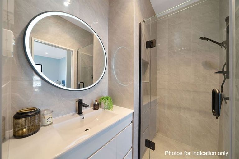 Photo of property in 40 Neretva Avenue, Massey, Auckland, 0614