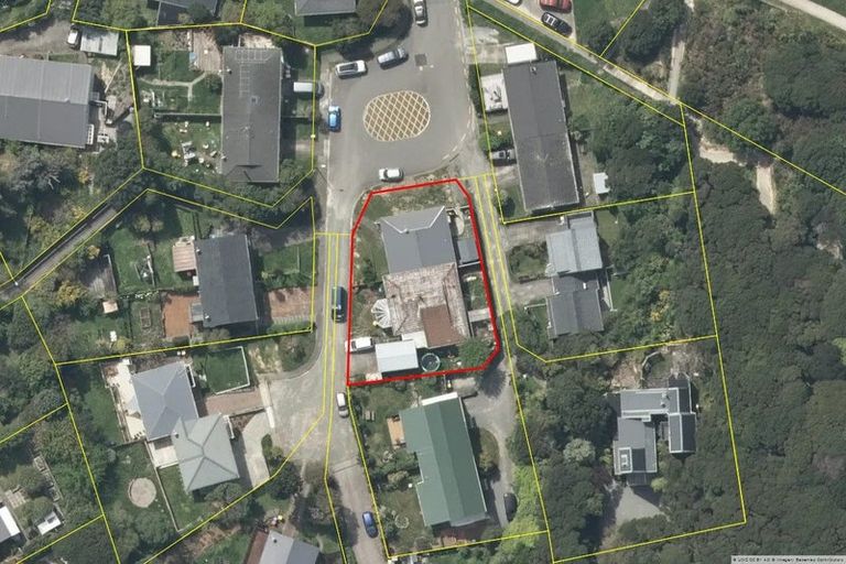 Photo of property in 19 Yarrow Place, Papakowhai, Porirua, 5024