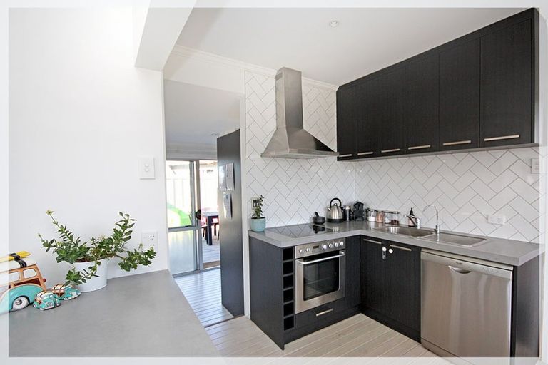 Photo of property in 11 Nelson Street, Foxton Beach, Foxton, 4815