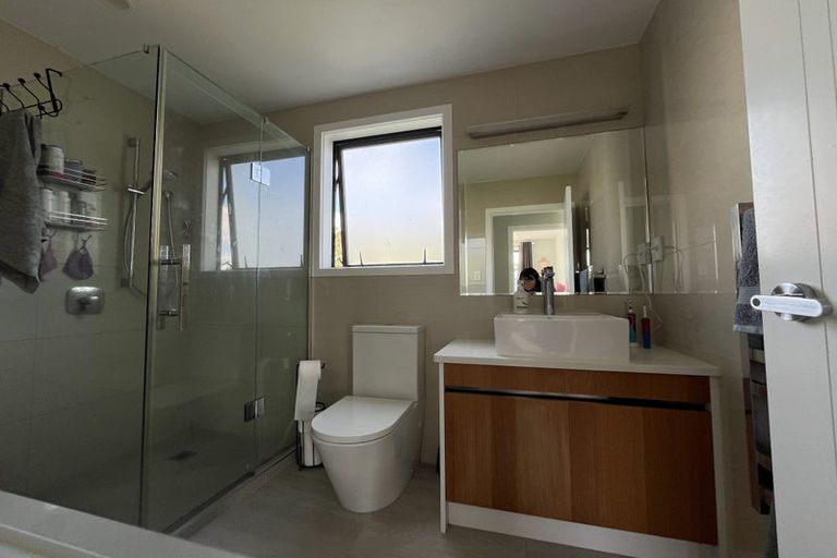 Photo of property in 40 Greenfinch Road, Hobsonville, Auckland, 0616