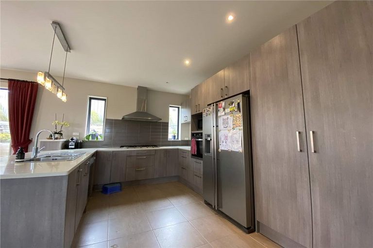 Photo of property in 2 Northbrook Close, Greenhithe, Auckland, 0632