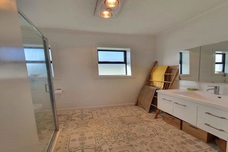 Photo of property in 7 Dublin Street, Pukekohe, 2120