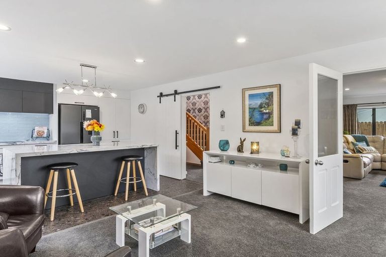 Photo of property in 6 Freeman Close, Abbotsford, Dunedin, 9018