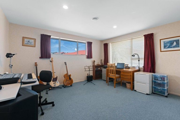 Photo of property in 10 Mayfair Grove, Alexandra, 9320