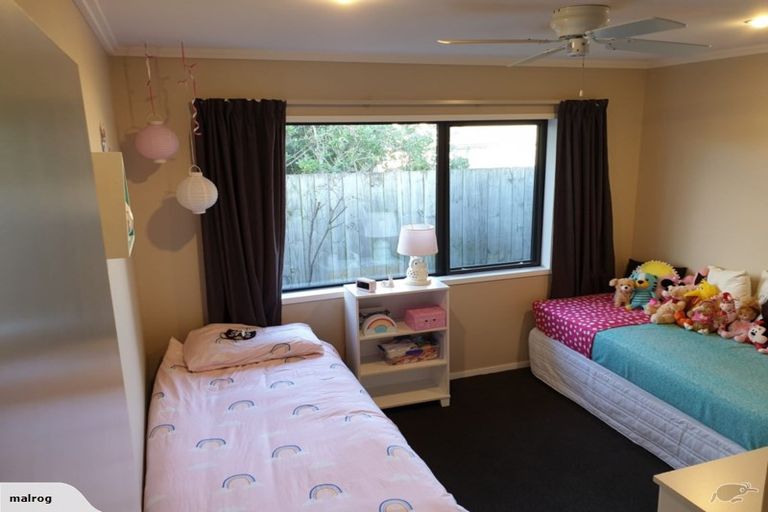 Photo of property in 6a Rose Leigh Drive, Cambridge, 3434