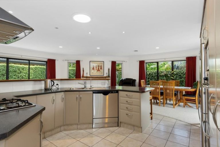 Photo of property in 23 Saint Heliers Place, Papamoa Beach, Papamoa, 3118