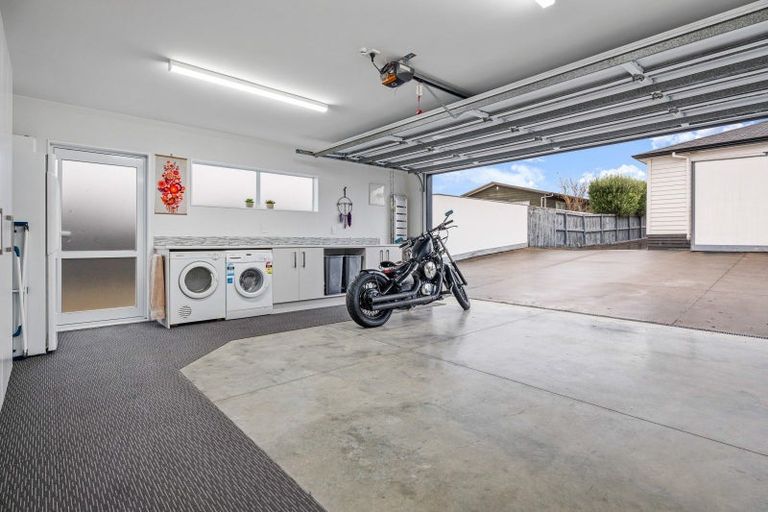 Photo of property in 187a Wallace Road, Mangere Bridge, Auckland, 2022