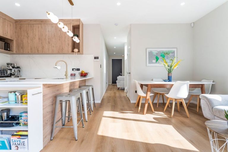 Photo of property in 13f Purata Place, Mangere Bridge, Auckland, 2022