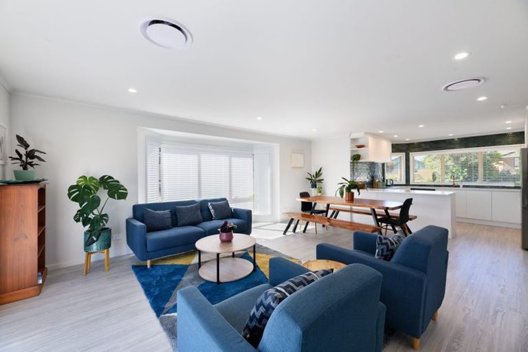 Photo of property in 8 Brookwood Drive, Henderson, Auckland, 0612