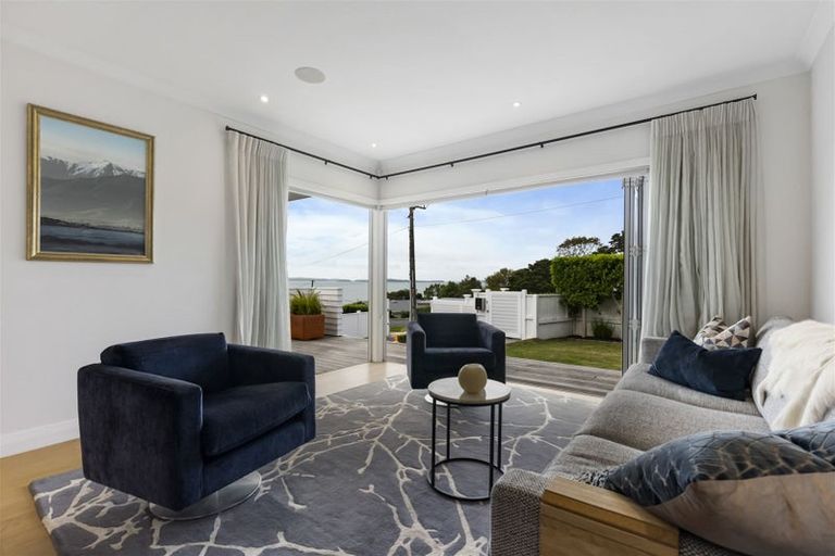 Photo of property in 136 Mellons Bay Road, Mellons Bay, Auckland, 2014