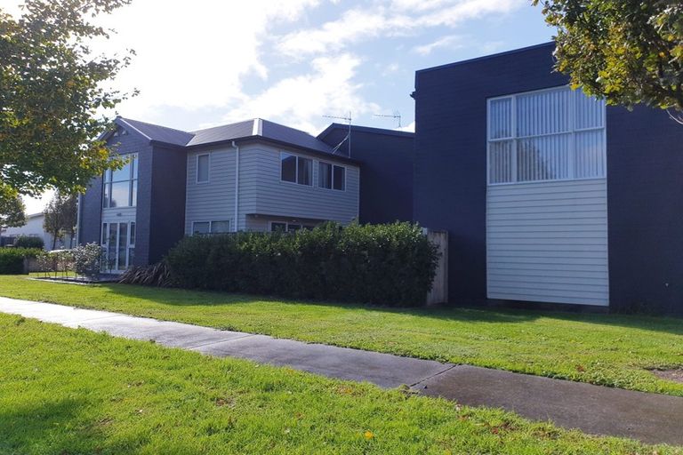 Photo of property in 39 Popokatea Drive, Takanini, 2112