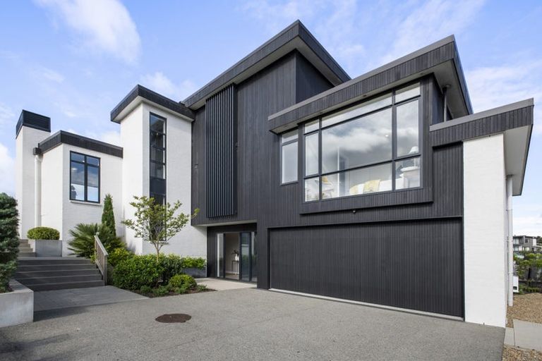 Photo of property in 14 Third Fairway Place, Albany, Auckland, 0632