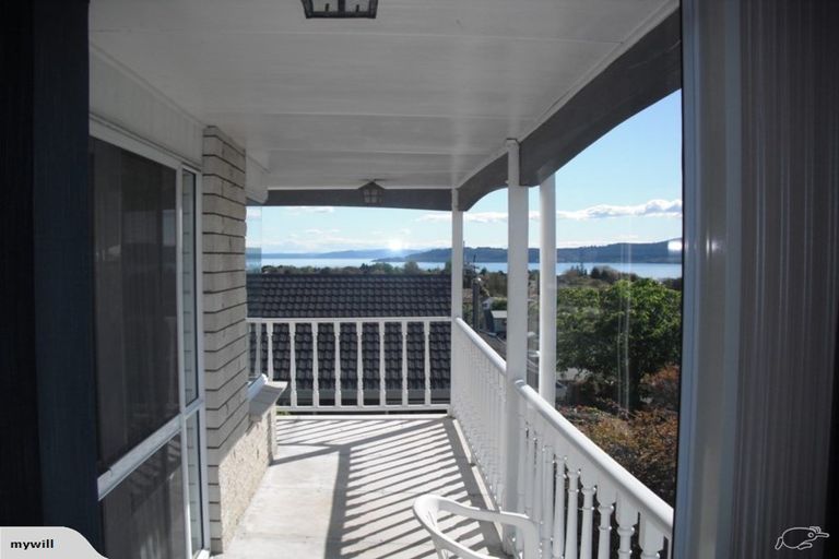 Photo of property in 6 Golders Place, Richmond Heights, Taupo, 3330