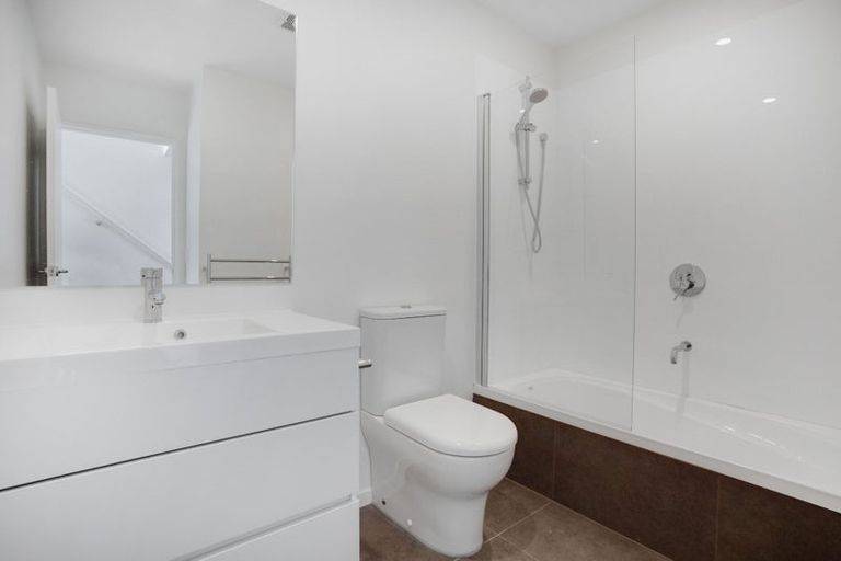 Photo of property in 31 Ara Mara Hua, Henderson, Auckland, 0612