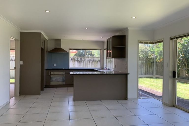 Photo of property in 27a Swanson Road, Henderson, Auckland, 0610