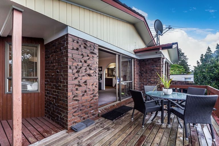 Photo of property in 2/133 Mokoia Road, Birkenhead, Auckland, 0626