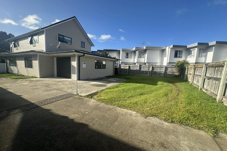 Photo of property in 28 Stokes Valley Road, Stokes Valley, Lower Hutt, 5019