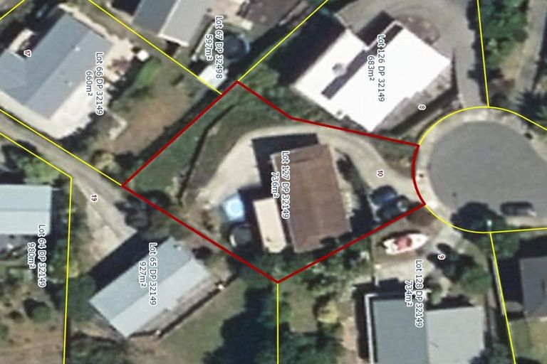 Photo of property in 10 Finn Place, Titahi Bay, Porirua, 5022