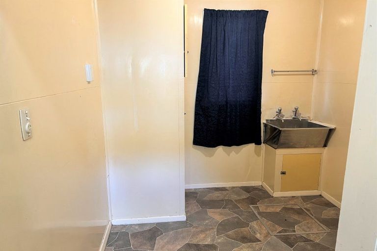 Photo of property in 27 Thyra Street, Dannevirke, 4930