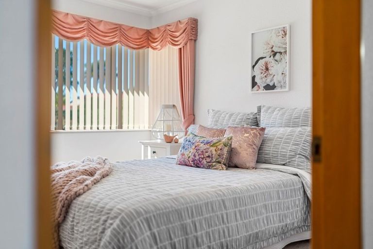 Photo of property in 24 Santa Monica Drive, Papamoa Beach, Papamoa, 3118