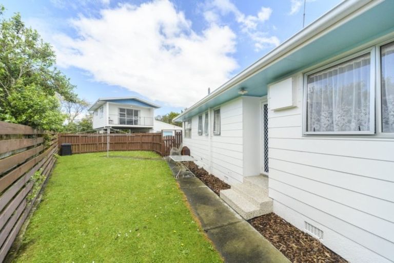 Photo of property in 24 Paradise Place, Milson, Palmerston North, 4414