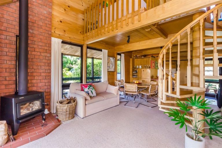 Photo of property in 20 Pohutukawa Crescent, Raumati Beach, Paraparaumu, 5032