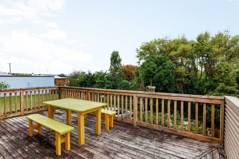 Photo of property in 58 Wainui Road, Raglan, 3225
