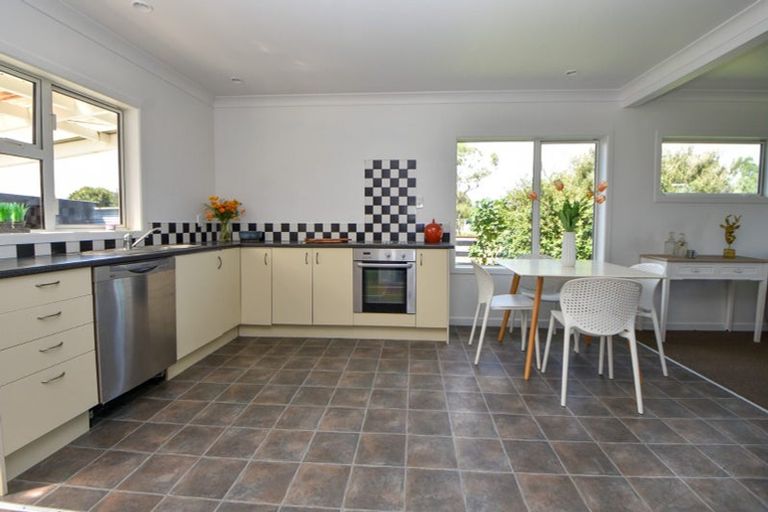 Photo of property in 28 Andersons Line, Clareville, Carterton, 5713