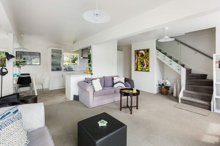 Photo of property in 12 Moana Drive, Tanners Point, Katikati, 3177