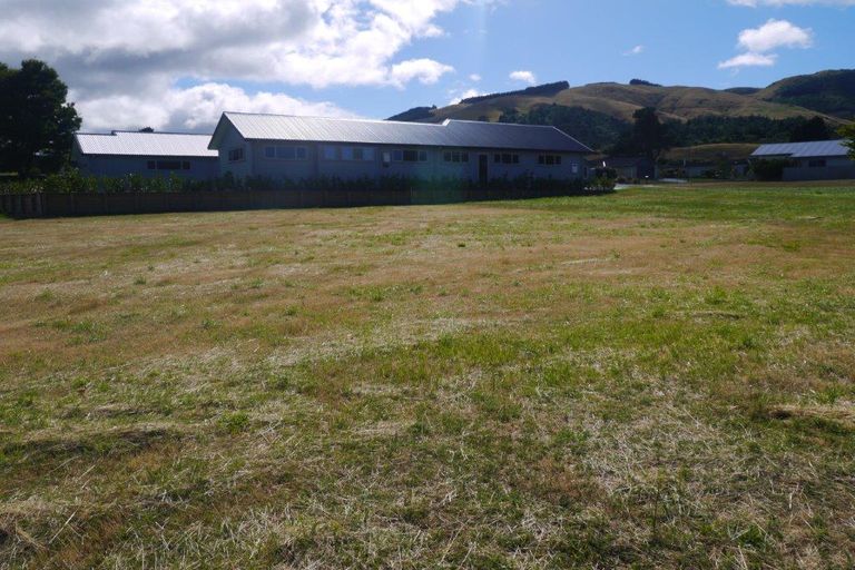 Photo of property in 107 Kenrigg Road, Kinloch, Taupo, 3377