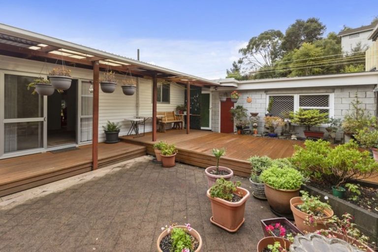 Photo of property in 111 Thomas Street, Stokes Valley, Lower Hutt, 5019