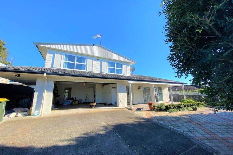Photo of property in 78 Glenmore Road, Sunnyhills, Auckland, 2010