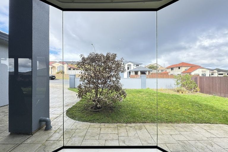 Photo of property in 5 Pigeonwood Lane, Woodridge, Wellington, 6037