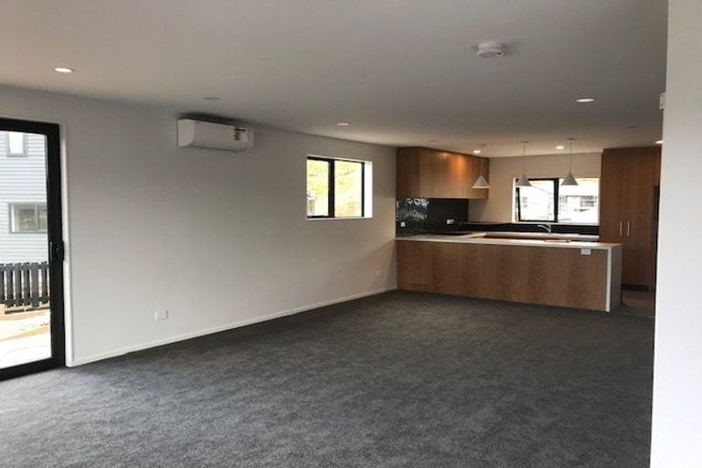 Photo of property in 16 Bee Lane, Whitby, Porirua, 5024