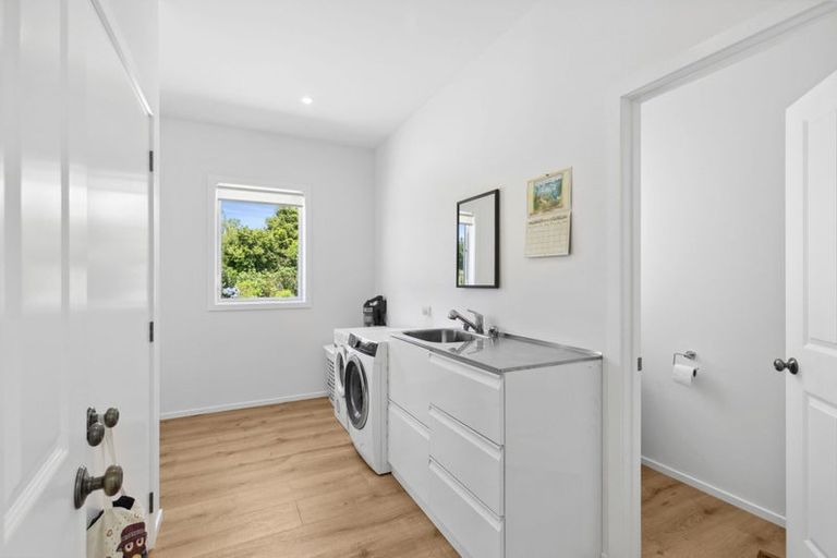 Photo of property in 120 Patons Rock Road, Patons Rock, Takaka, 7182