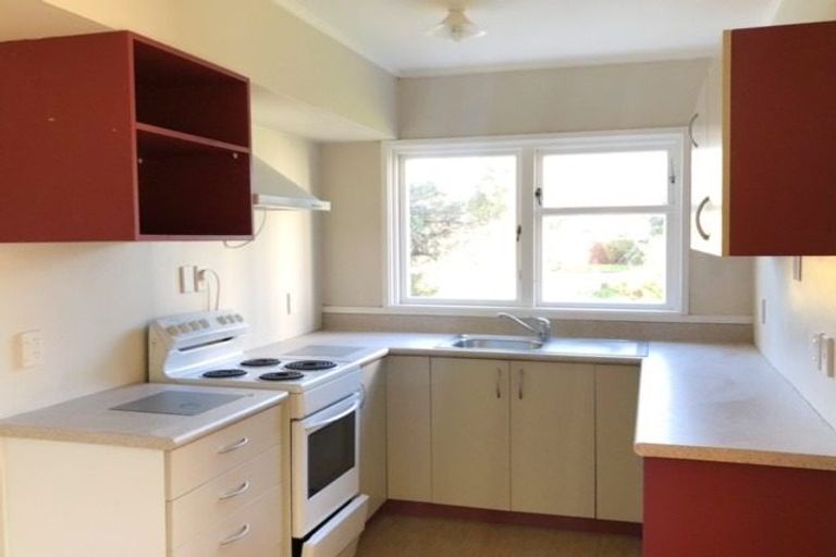 Photo of property in 95 Farmer Crescent, Taita, Lower Hutt, 5011